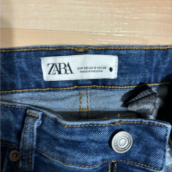 10 CLOTHING BUNDLE! - Picture 10 of 15